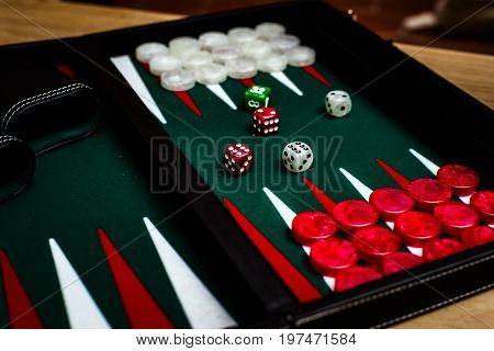 Box For Playing Tables With Green Inside Surface