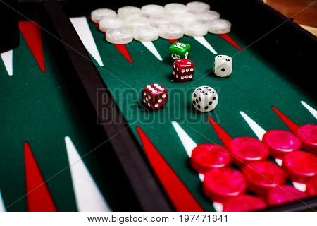 Box For Playing Tables With Green Inside Surface