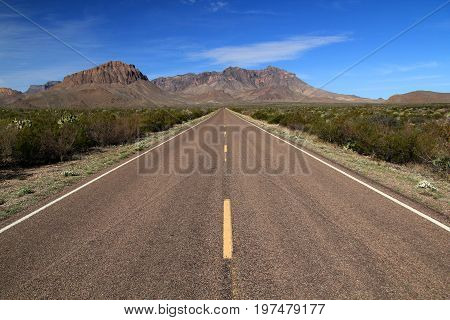 Road to the Chisos Mountains in Big Bend National Park, Texas, American Southwest