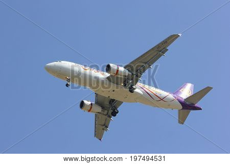 Hs-txb Airbus A320-200 With Winglet Of Thaismile Airway.