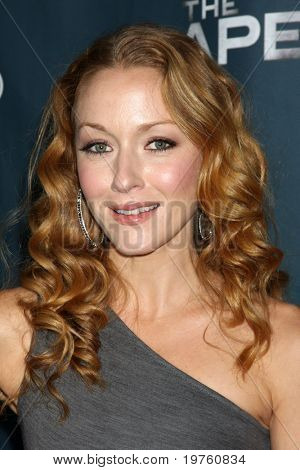 LOS ANGELES - JAN 4: Jennifer Ferrin ankommer til 
