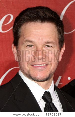 PALM SPRINGS - JAN 8: Mark Wahlberg saapuu Palm Springs International Film Festival 2011 Awa