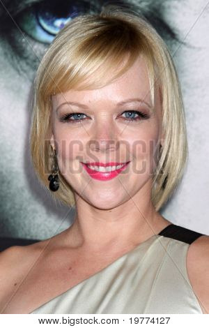 LOS ANGELES - JAN 26: Emily Burgl arriva alla Premiere di 