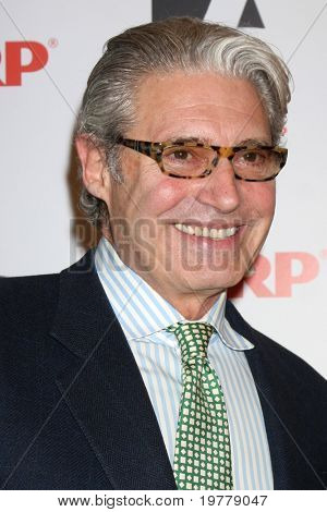 Los Angeles feb 7: Michael Nouri kommt an der 2011 Aarp 