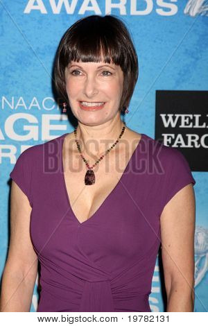 LOS ANGELES - 12 lutego: Gale Ann Hurd przybywa w 2011 NAACP Image Awards nominowany do recepcji w Bev