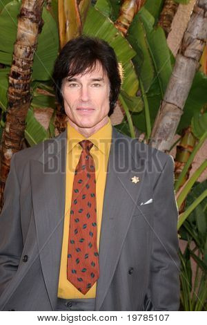 LOS ANGELES - 20 feb: มอ Ronn มาถึงที่คาทอลิก 2011 ในสื่อร่วมรางวัลบรันช์ที่ 