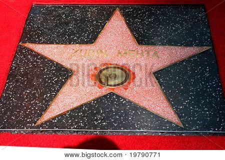 LOS ANGELES - 1. marts: Maestro Zubin Mehta Hollywood Walk of Fame star er installeret med en erro