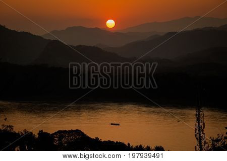 Mount Phou Si Temple Sunset