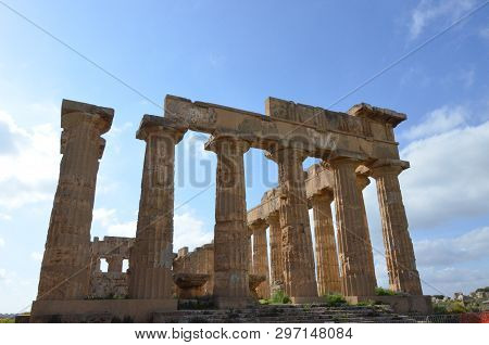 Selinunte, Sicily. Temple Of Hera, Ancient Greek Ruins In Italy, Doric Architecture