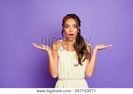 Portrait Of Her She Nice-looking Well-groomed Attractive Lovely Sweet Confused Wavy-haired Girl Show