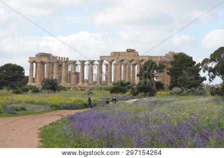 Selinunte, Sicily. Temple Of Hera, Ancient Greek Ruins In Italy, Doric Architecture