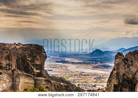 Monastery Of The Holy Trinity On Cliff. Greek Destinations. The Meteora Monasteries, Greece Kalambak