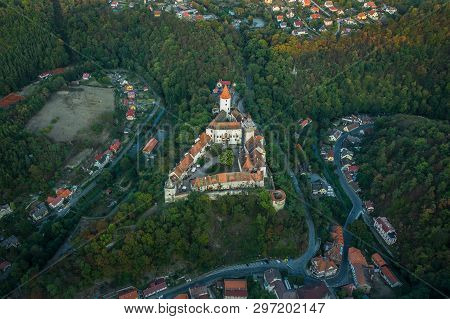 The Castle Was Founded During The 12th Century. Between The 14th And 15th Centuries, The First Cotta
