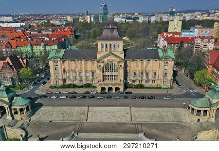 Aerial View On Old Palace Building, Castle Like, Historical And Touristic Szczecin City With Hakena 