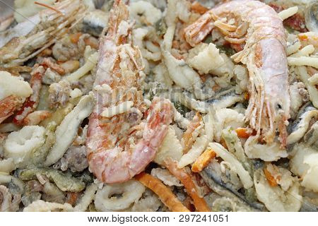 Mixed Deep-fried Fish, Shrimp And Squid Platter