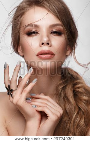 Classic Nude Images, Illustrations & Vectors (Free) - Bigstock