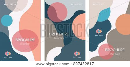 Set Of Flyers Brochures With Circles And A Wavy Background. Vector Illustration For Presentations, P