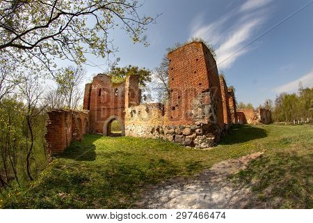 Pokrzywno, Kujawsko-pomorskie / Poland - April, 24, 2019: Ruins Of The Teutonic Castle In A Small To