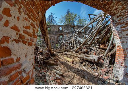 Pokrzywno, Kujawsko-pomorskie / Poland - April, 24, 2019: Ruins Of The Teutonic Castle In A Small To