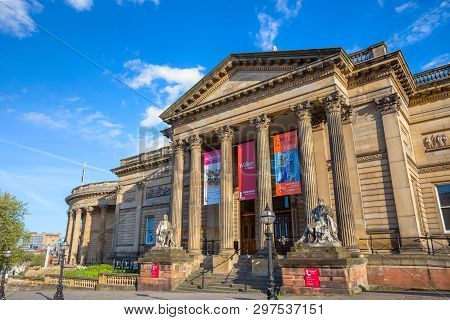 Liverpool, Uk - May 17 2018: Walker Art Gallery At William Brown Street In Liverpool City Centre, On