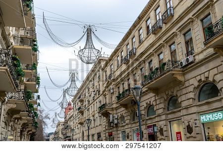 Baku, Azerbaijan - April 13, 2019: Nizami Street In The Center. Shopping Center Of Baku. The Street