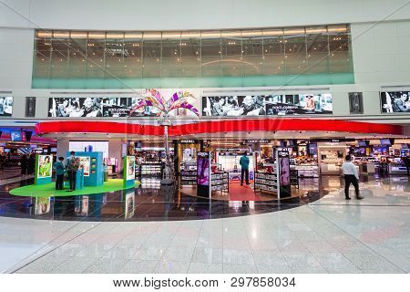 Dubai, Uae - March 02, 2019: Perfume Shop In The Duty Free Zone In The Dubai International Airport I
