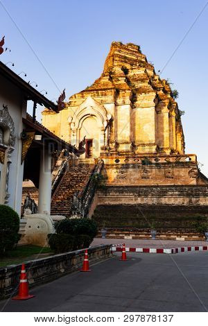 wat Chedi Luang Varavihara, Chiang Mai, Thailand
