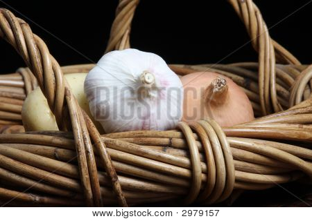 Grøntsager i vidjeproduktionen kurv