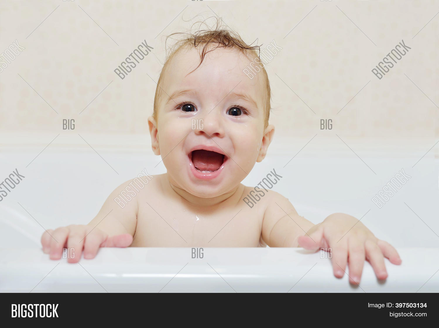 Bath для детей. The bath time. Kids bath time девочки. Girl bath time bathing мама. Девочки 8 лет bath.