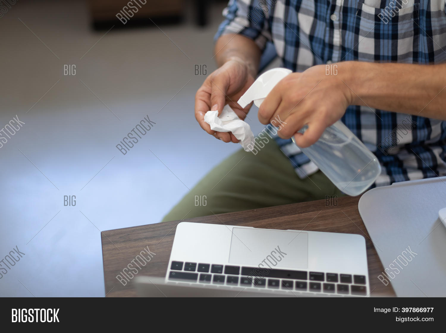 Caucasian Man Image & Photo (Free Trial) | Bigstock