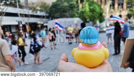 Brisbane, Australia - November 29, 2020: Yellow Rubber Duck Represents A Sympbol Of Innocent People 