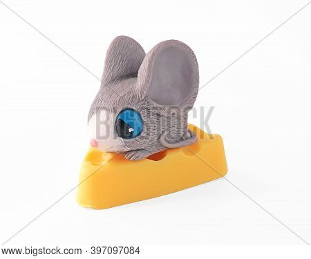 Small Baby Soap Animal Figurines. Mouse Figures From Soap.