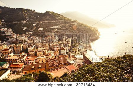 Ansicht der Stadt Minori, Italien