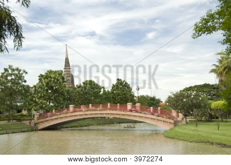 สะพานเพื่อเจดีย์