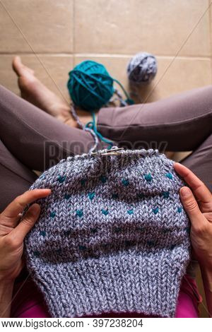 Home Crafts, Woman Knits From Thick Yarn, Home Hobby, Products For Sale, Work At Home, Hands Of A Kn