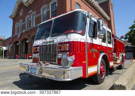 Peabody, Ma, Usa - Jul. 25, 2019: Fire Truck In Peabody Downtown Fire Department In City Of Peabody,