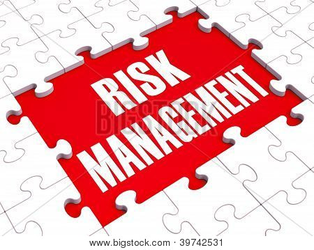 Risk yönetimi tanımlama gösterir ve değerlendirmek