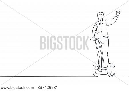 One Single Line Drawing Young Energetic Man Riding Electric Two Wheel Balance At City Park Vector Il