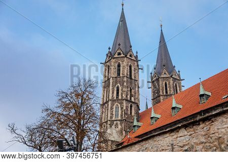 Medieval Stone St. Bartholomew´s Church In Autumn Day, Arched Windows, Chimeras And Gargoyles, Gothi