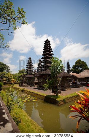 วัดทามานเอยุน (Mengwi)