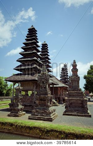 วัดทามานเอยุน (Mengwi)