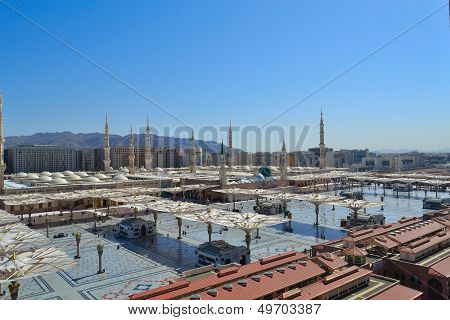 Nabawi Mosque in Medina at daylight