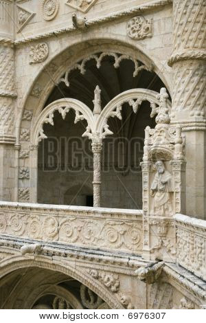 Arco ornamentado alívio no Mosteiro dos Jerónimos