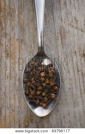 Cloves (eugenia Caryophyllata)