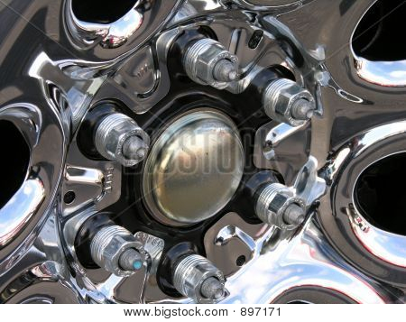 Lugnuts na kamion