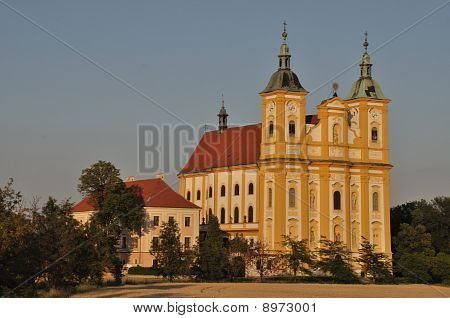 Chiesa di luce al tramonto