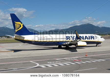 Ryanair Aircraft Boeing 737-800