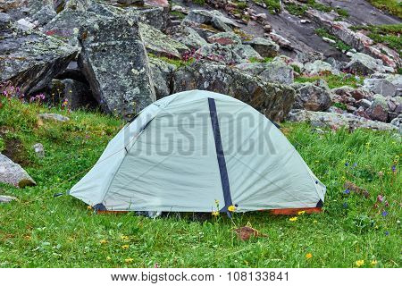 Lightweight Hiking Dome Tent