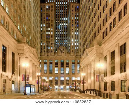 Chicago Board Of Trade Building At Night
