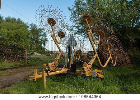 Farm Gear Hay Rake